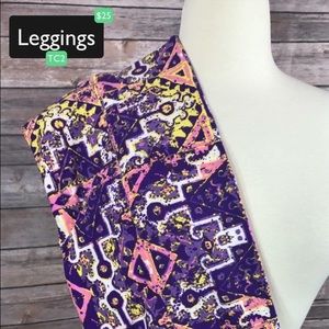 LuLaRoe TC2 Leggings Brand New!